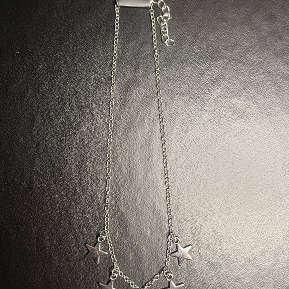 ZAFUL silver star necklace - never worn and in good condition. - Picture 3 of 3